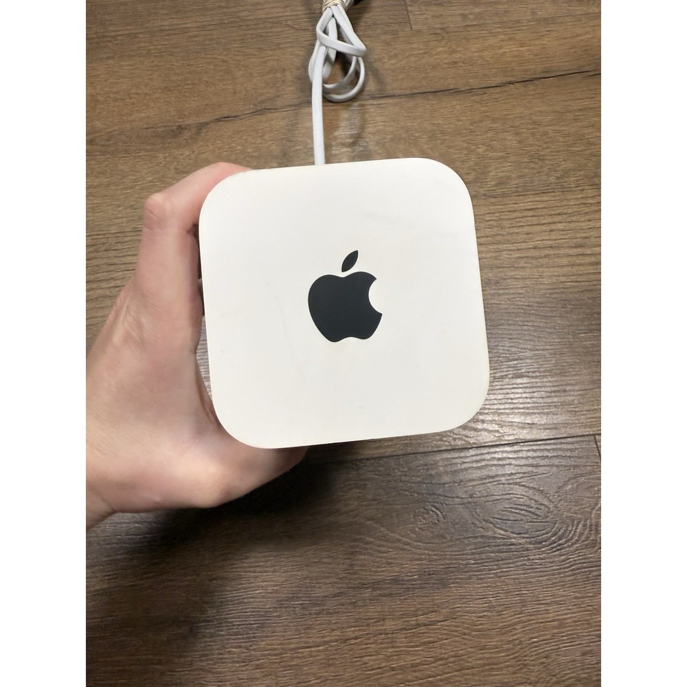 Apple AirPort Extreme A1521 Wi‑Fi Router/Base Station –Dual-Band Wireless 802.11 - Picture 2 of 8